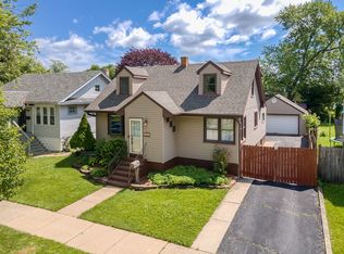 14517 Sawyer Ave, Midlothian, IL 60445