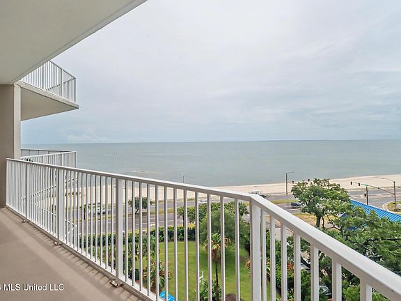 3rd image of 2668 Beach Blvd #802