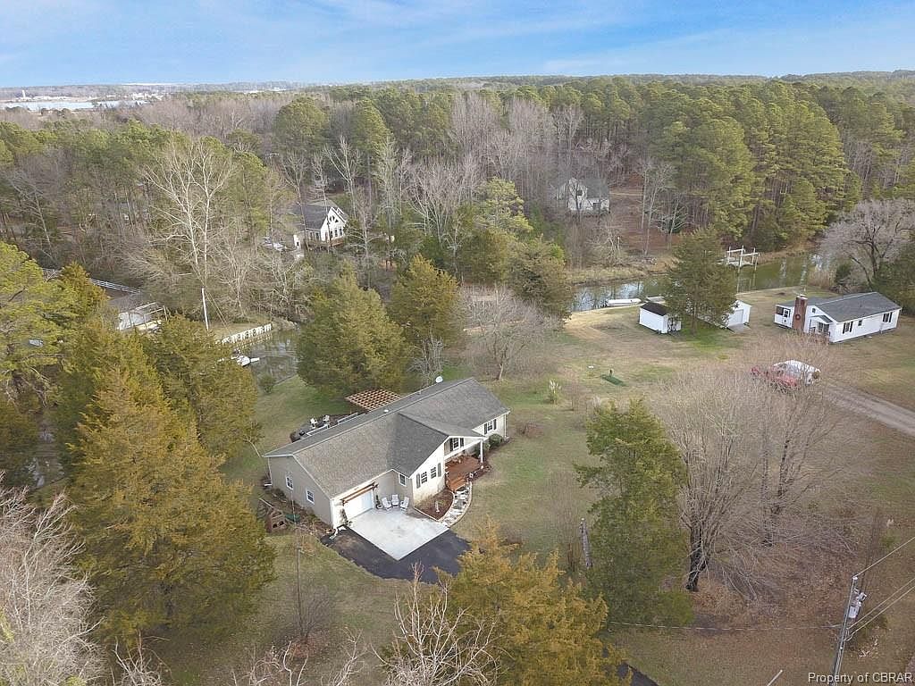 8263 Mobjack Ln, Hayes, VA 23072 | Zillow