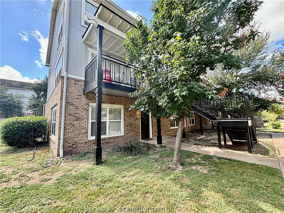 1st image of 1725 Harvey Mitchell Pkwy S APT 1811