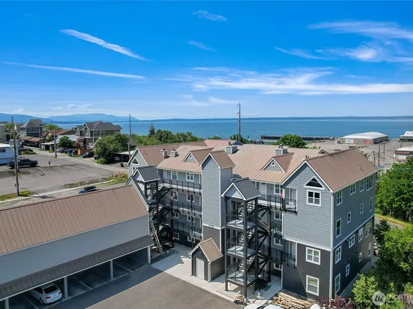 705 N State Street #301, Bellingham, WA 98225
