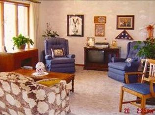 530 W Homestead Dr, Colwich, KS 67030