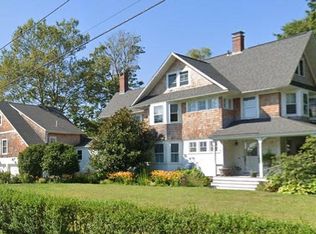 53 Ferry Rd, Saunderstown, RI 02874