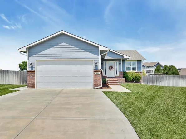 653 S Hedgewood Cir, Andover, KS 67002