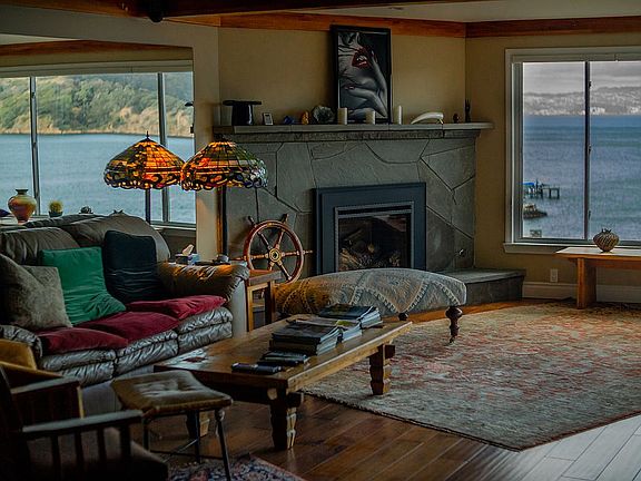 3rd image of 2081 Paradise Dr #A