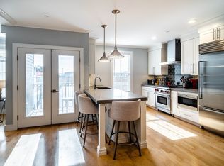 542 Dorchester Ave #PENTHOUSE 2, South Boston, MA 02127