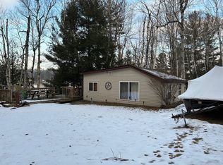 2220 Walter Rd, Beaverton, MI 48612