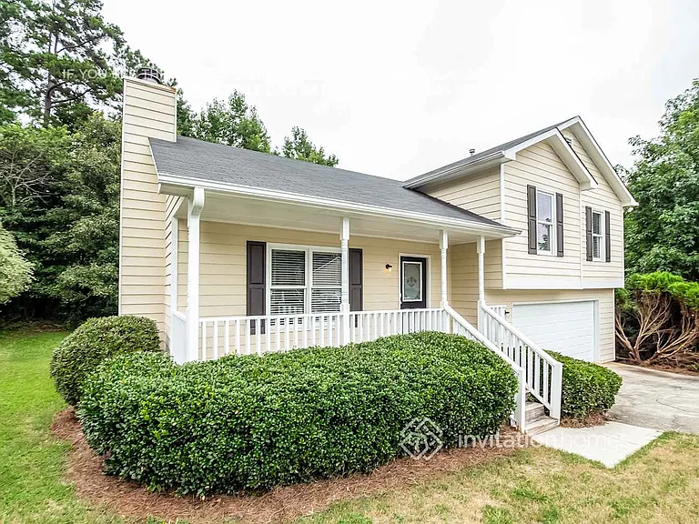 715 Saddle Shoals Dr — Photo 3