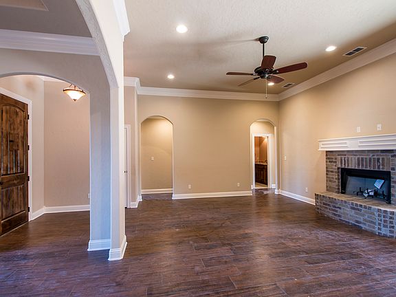 4th image of 113 Park Dr