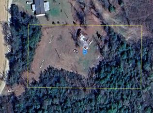 712 April Ln, Marianna, FL 32448