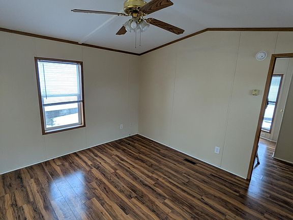 4th image of 85 Trackside Ln