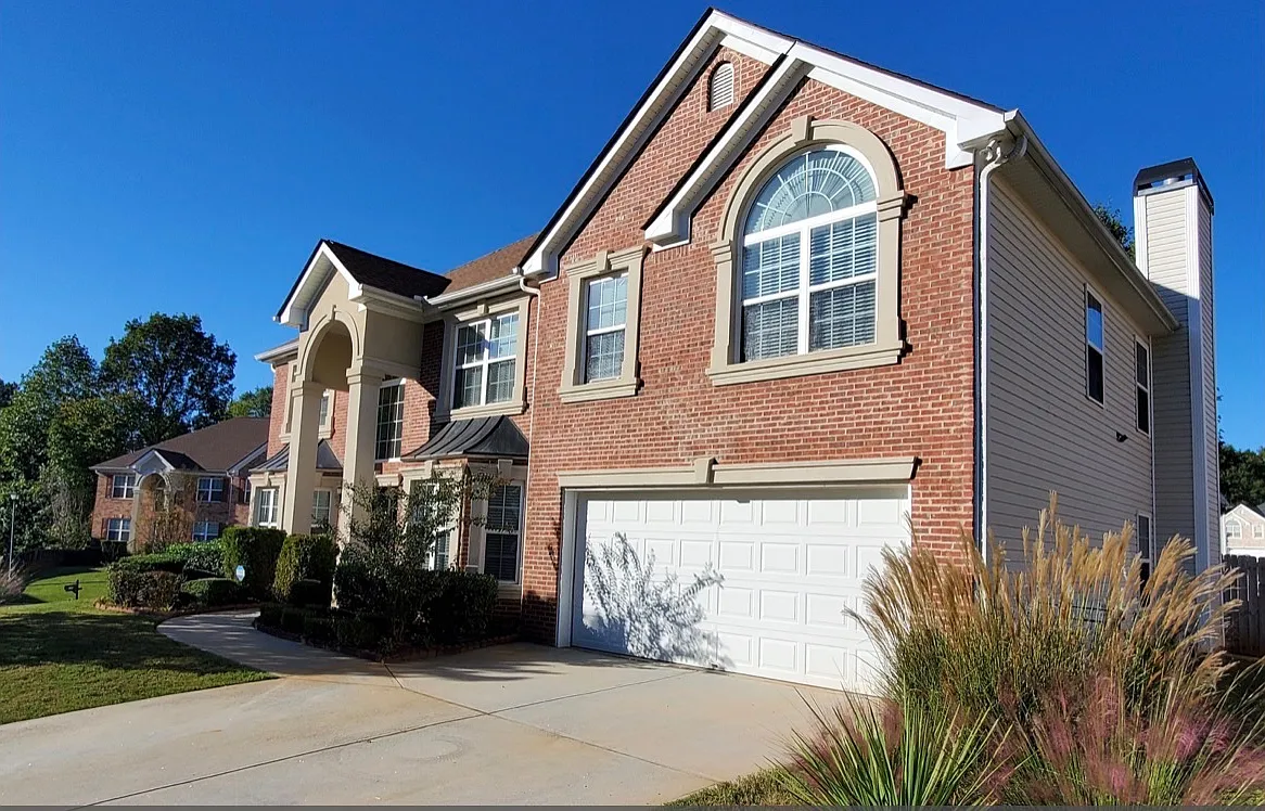 4 bed, 3156 sqft, $3,500 — Photo 1
