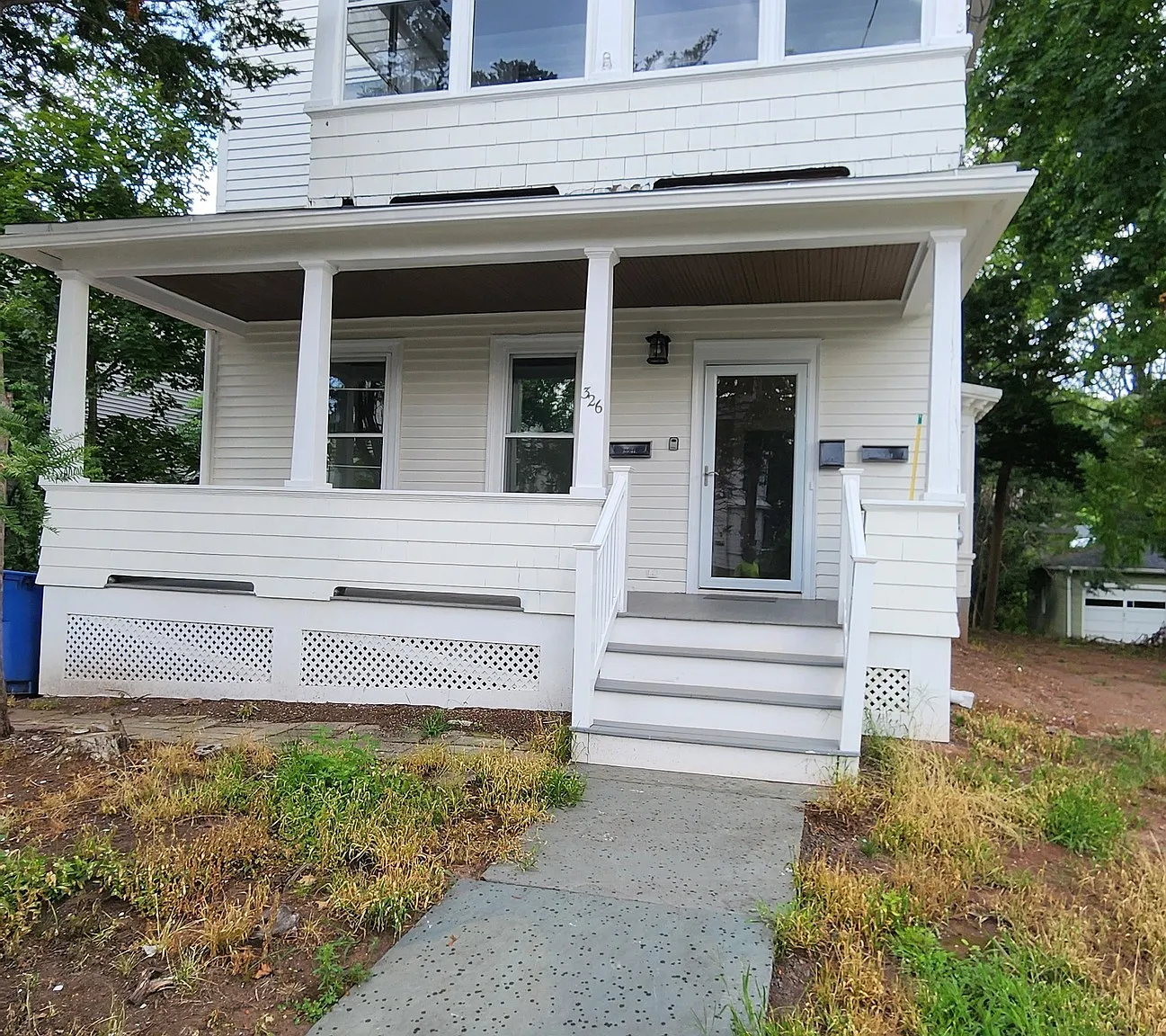 2 bed, 1.0 bath, 2166 sqft, $1,850 — Photo 1