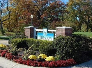 32 W Whispering Way Ct, Muncie, IN 47304