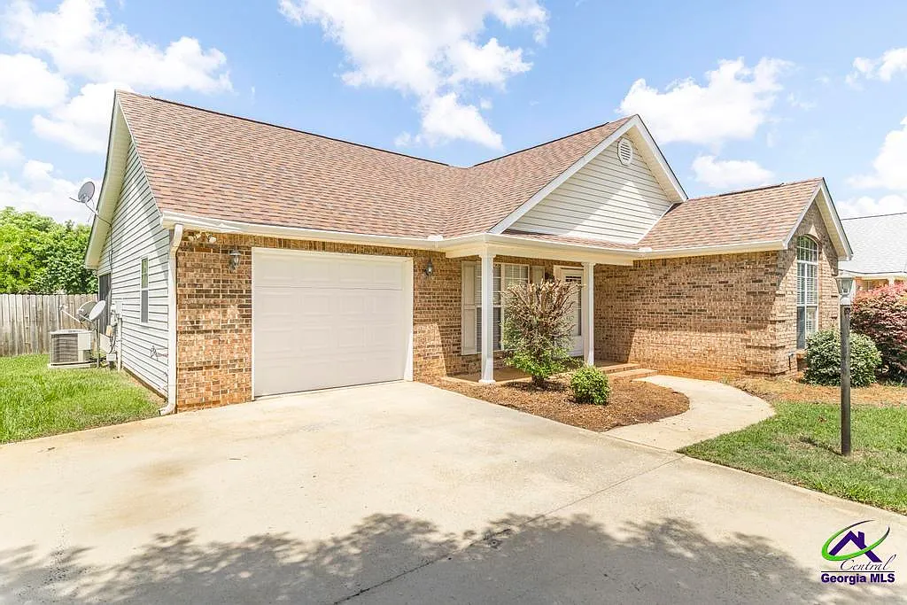 Building Photo - 462 Falkirk Dr