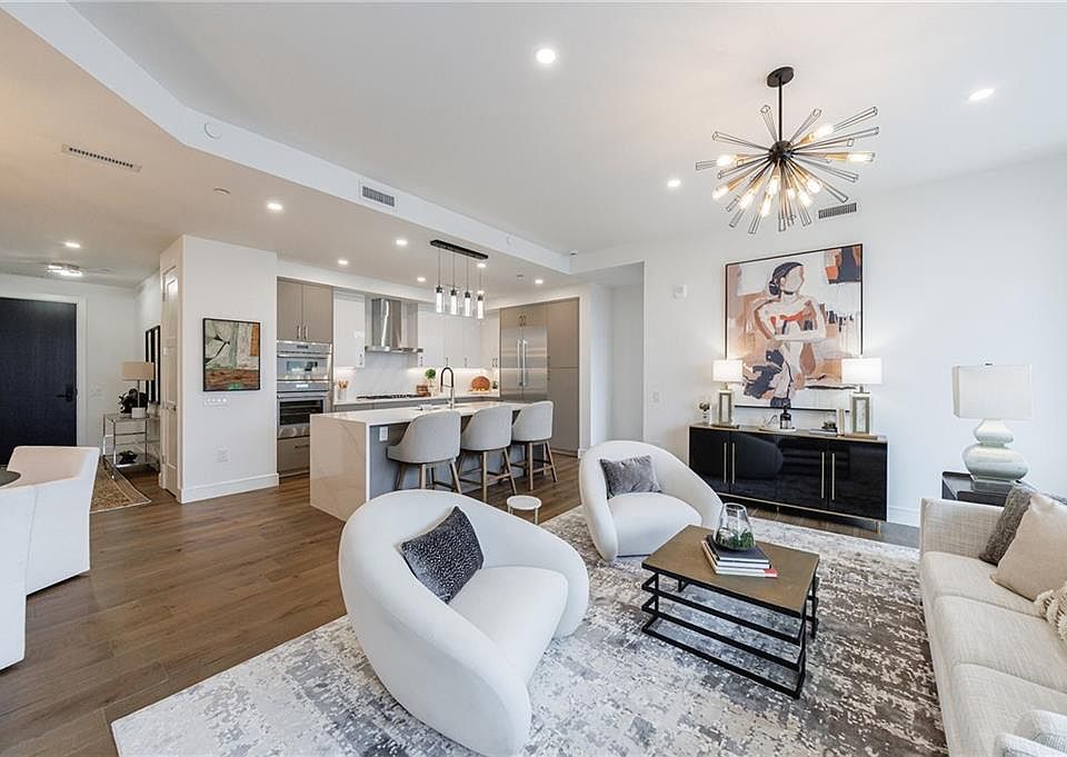 1st image of 2425 Peachtree Rd NE #503