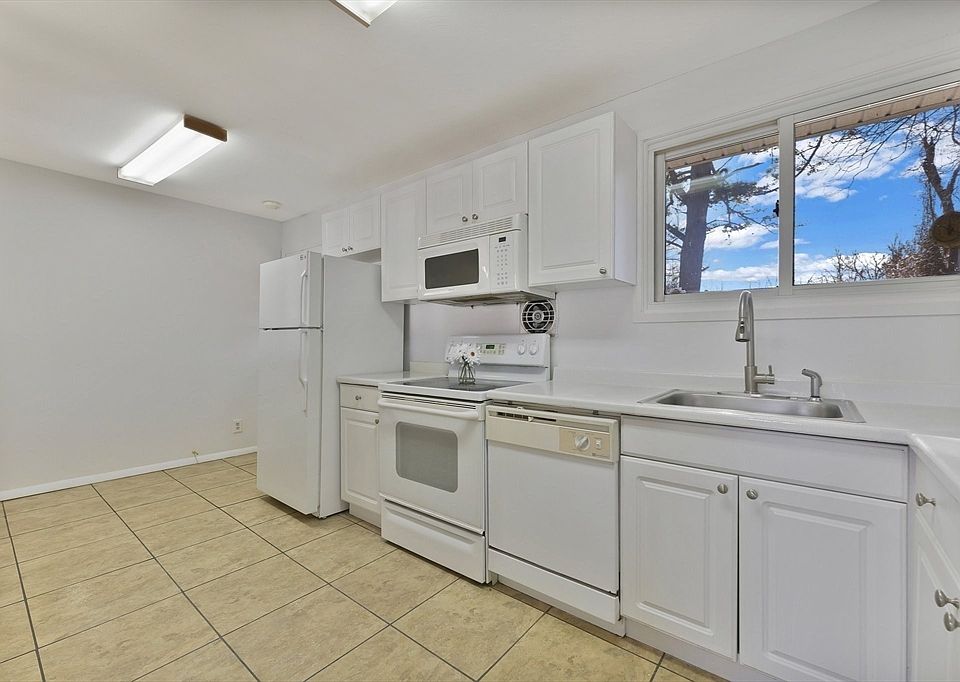 51 Broadleaf Ln, Enfield, CT 06082 Zillow