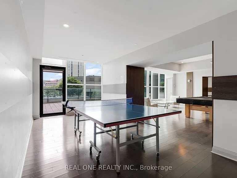 16 Harbour St #3511 — Photo 37