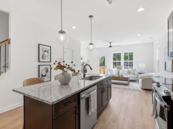 3700 Mineral Mill Ct, Raleigh, NC 27616