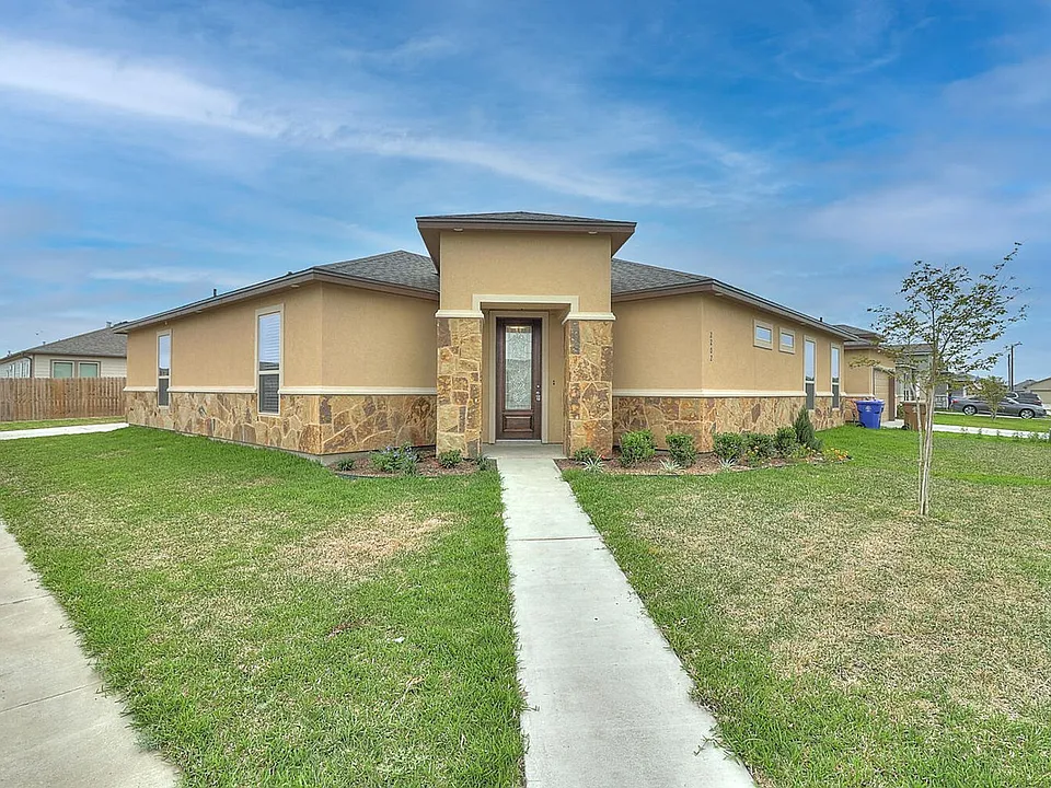 2202 Crystal Bay Dr