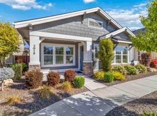 3918 W Sunny Cove Ln, Meridian, ID 83646