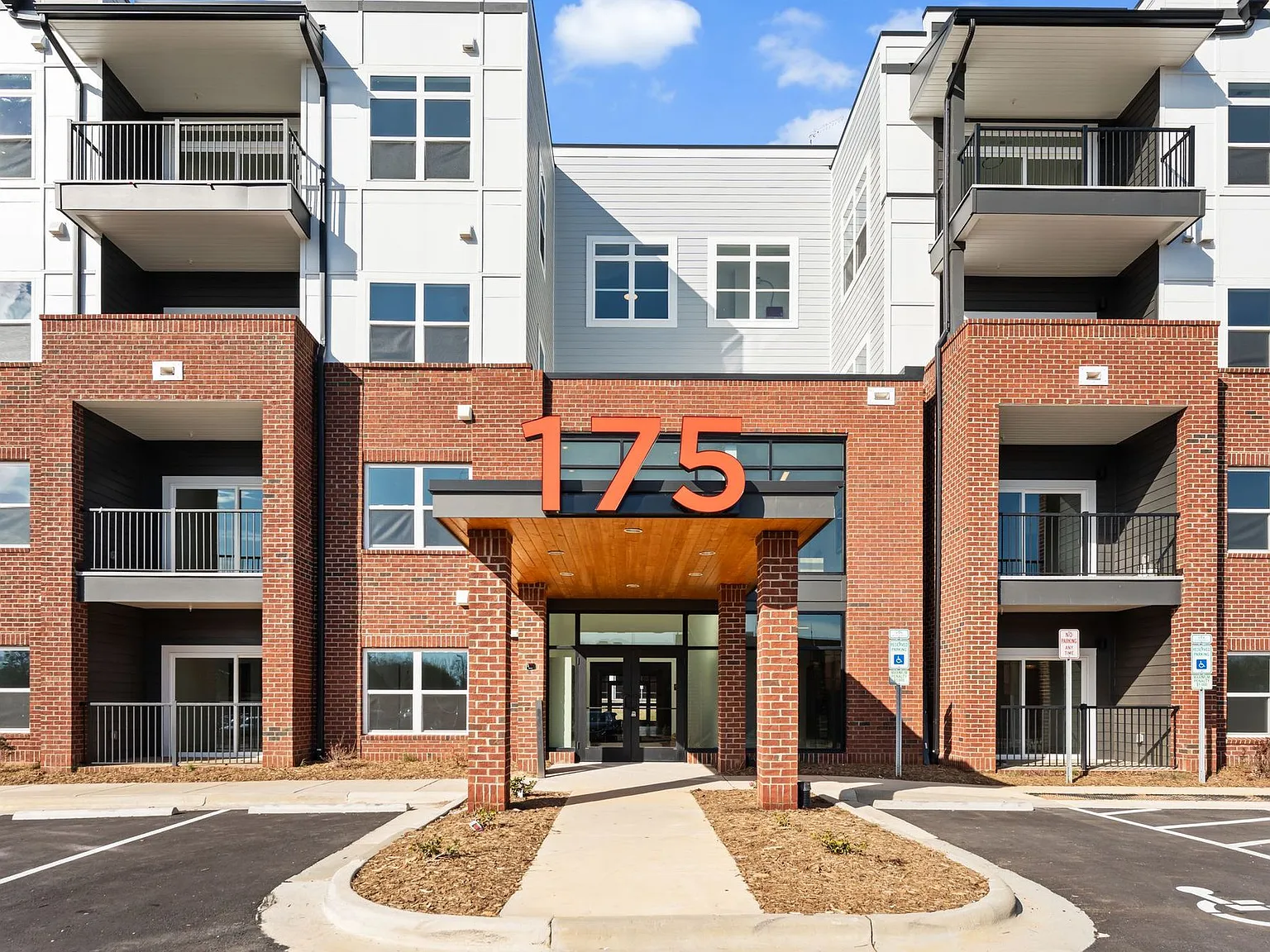 Brixton Apartments — Photo 3