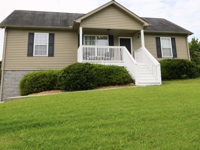 1042 Lewis Rd, Burns, TN, 37029