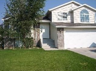 1698 N 810 W, Clinton, UT 84015