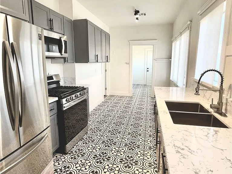 3109 Raymond Ave #3111 — Photo 9