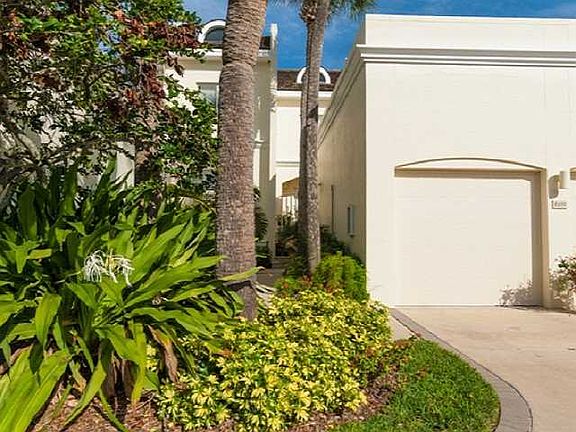 5th image of 8420 Poinciana Pl