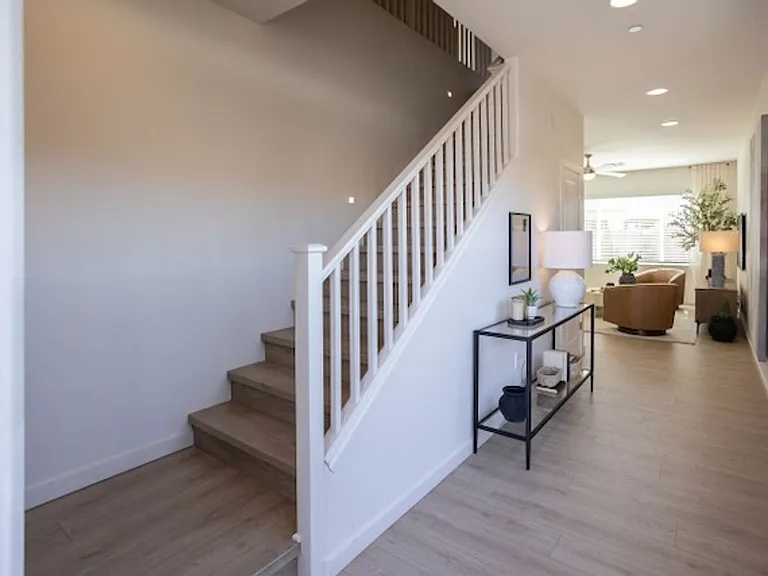 2376 N 79th Pl — Photo 3