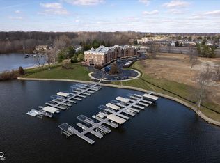 20971 Shoreline Ct APT 214, Noblesville, IN 46062