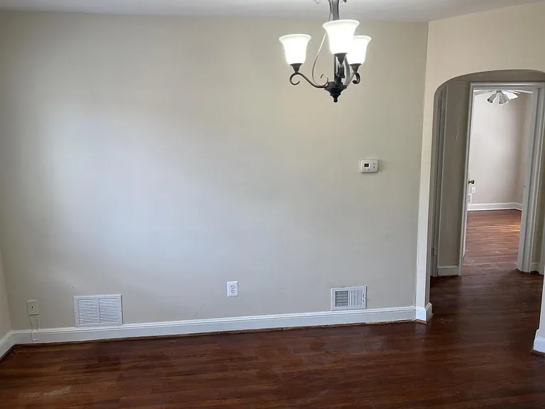 933 N Cleveland St — Photo 14