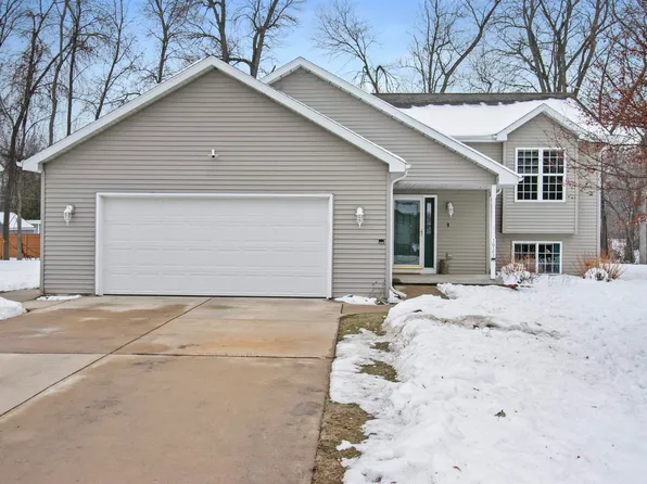 3923 Lloyd St, Green Bay, WI 54311