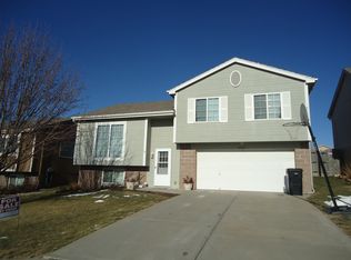 18728 V St, Omaha, NE 68135
