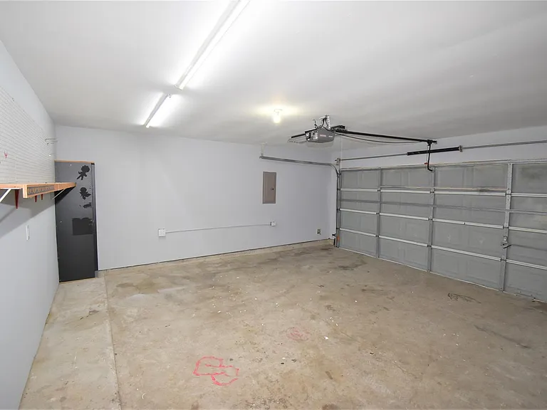 18319 Forest Dew Dr — Photo 18