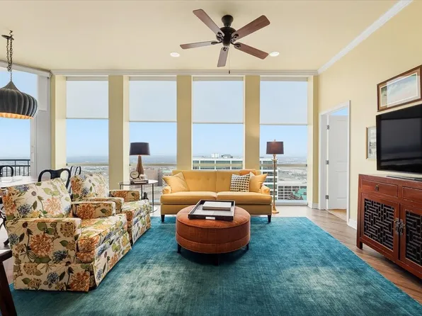 500 Throckmorton St APT 2305, Fort Worth, TX 76102