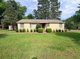 216 S Clay St, Magnolia, AR 71753
