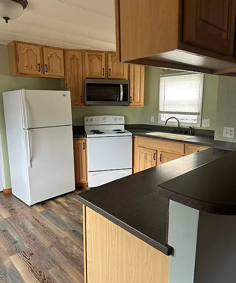 416 W 5th Ave #29 — Photo 19