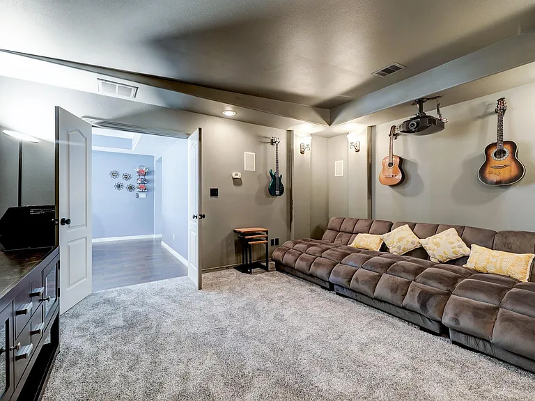 1735 Sylvia Springs Ln — Photo 41
