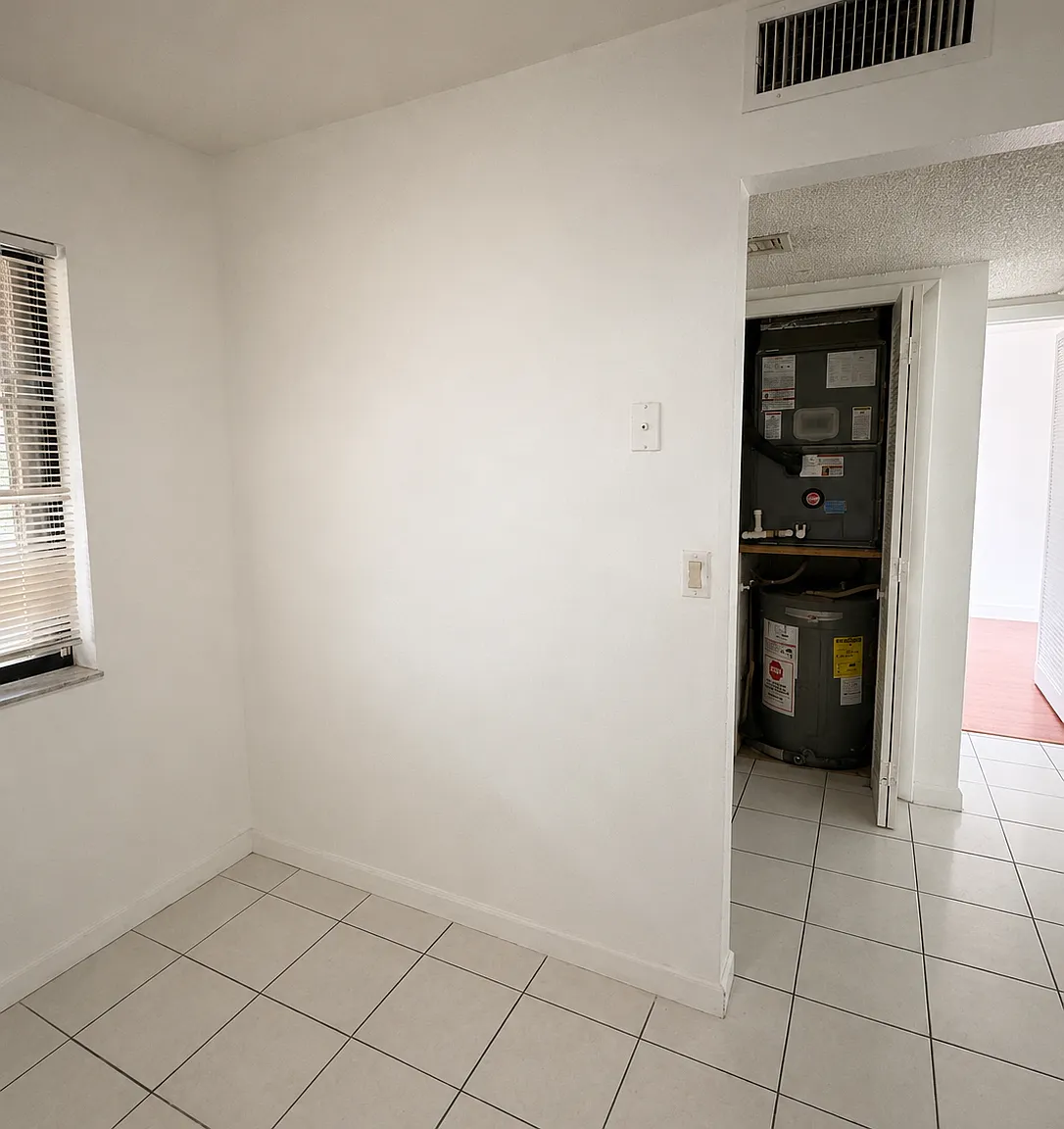 2 bed, 1256 sqft, $2,700 — Photo 2