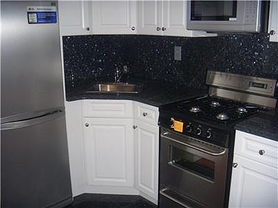 4th image of 322 E 93rd St APT 7