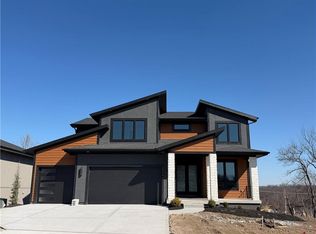 22364 W 90th Ter, Lenexa, KS 66227