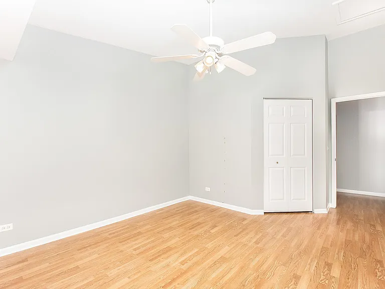 798 N Gary Ave #210 — Photo 8