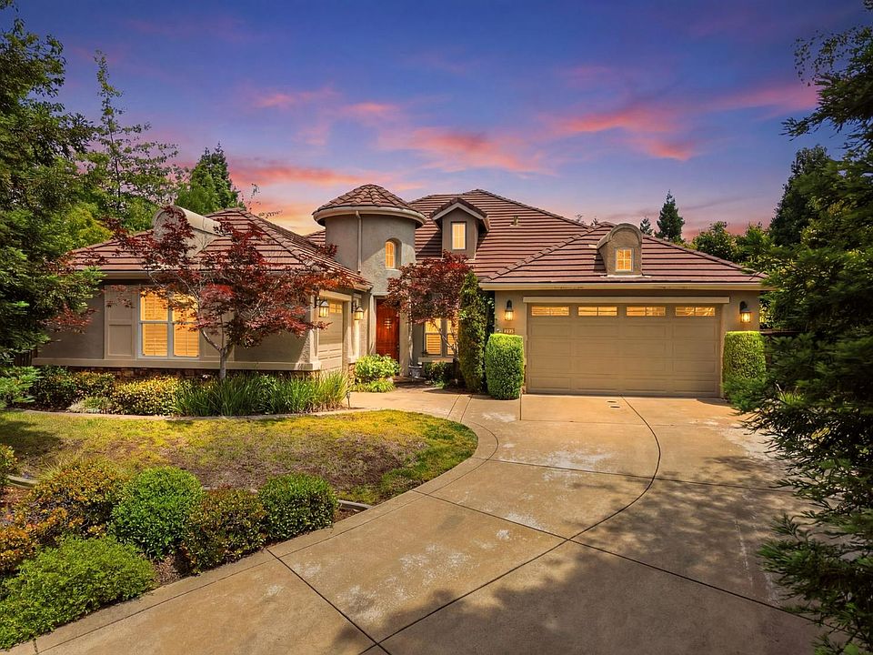 1st image of 437 Aria Ct