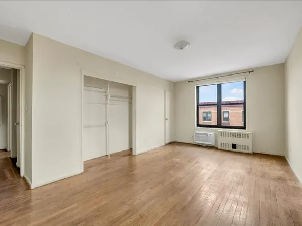 877 Bay Ridge Avenue image 11 of 18