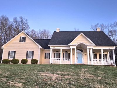 1627 Country Rd, Lynchburg, VA, 24504