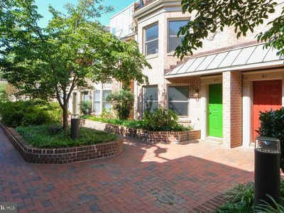 615 N Tazewell St, Arlington, VA, 22203