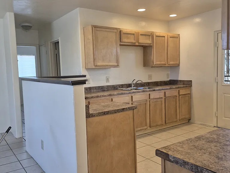 2810 E Norton Vis — Photo 10