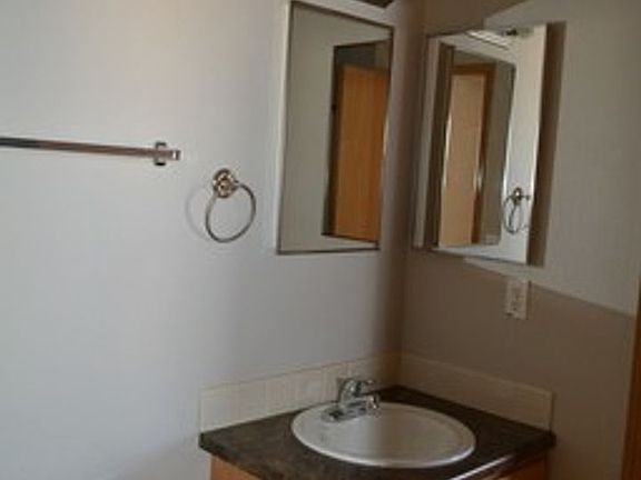 3rd image of 415 Mitchell St Unit 2